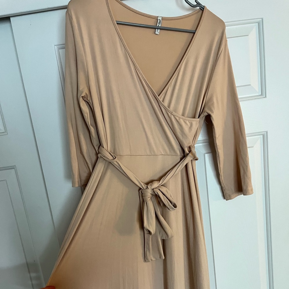 Long peach/nude maternity dress